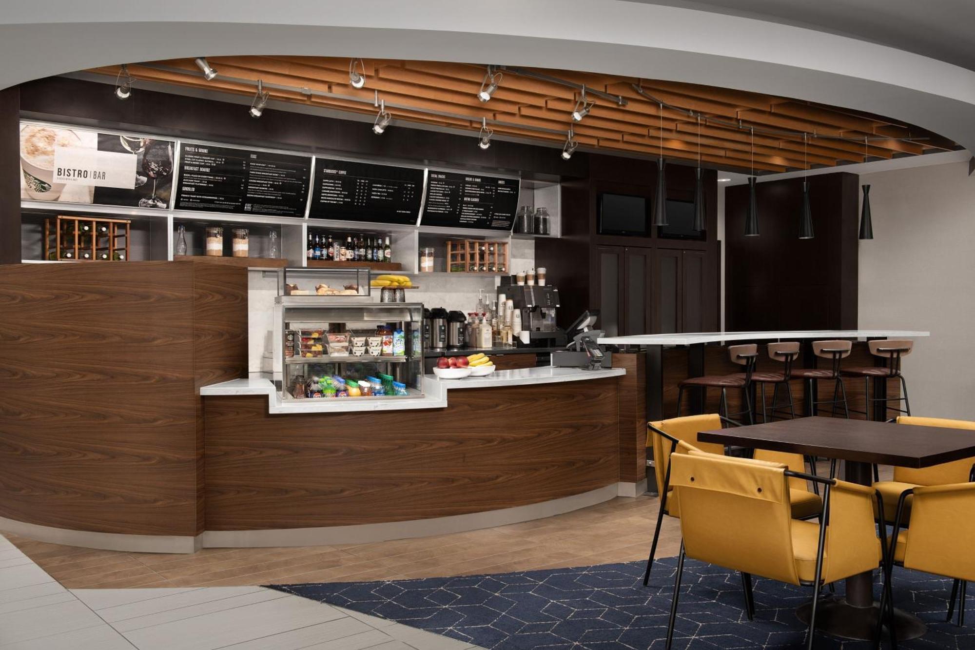 Courtyard By Marriott Syracuse Downtown At Armory Square Hotel Exterior foto