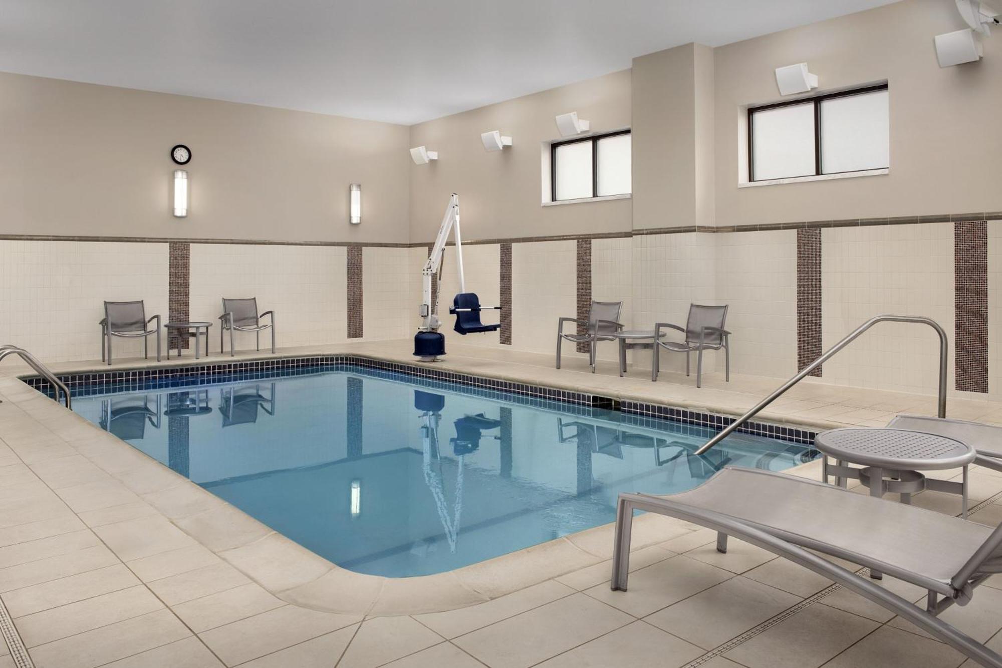 Courtyard By Marriott Syracuse Downtown At Armory Square Hotel Exterior foto
