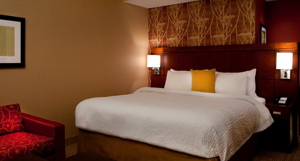 Courtyard By Marriott Syracuse Downtown At Armory Square Hotel Exterior foto